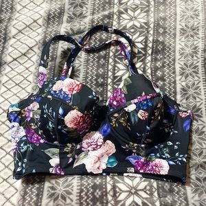 Torrid swim top lightly lined with underwire  00